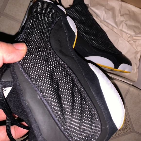 2005 AJ13 Low sz 9 Black/Maize main image 5